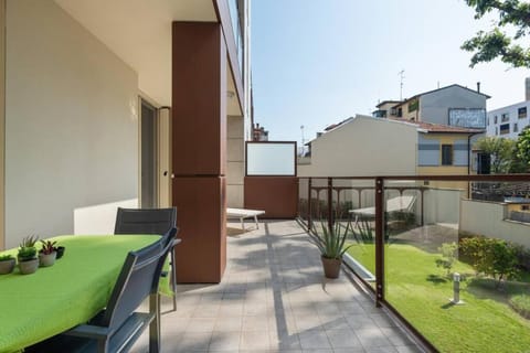 Easylife - Milano - Albani 20 - City Life House in Milan