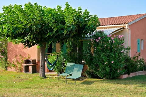 Pinea Mare Campingplatz /
Wohnmobil-Resort in Poggio-Mezzana