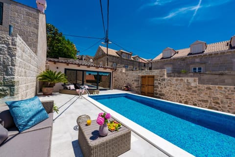 Villa Luigi with a pool Chalet in Cavtat