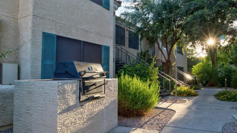 Gorgeous Upgraded Scottsdale Condo Haus in Paradise Valley
