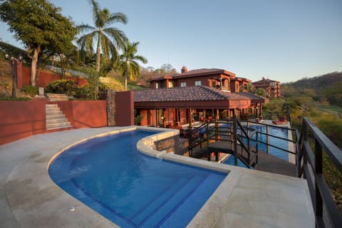 Bougainvillea 3103 Luxury Apartment - Reserva Conchal House in Guanacaste Province