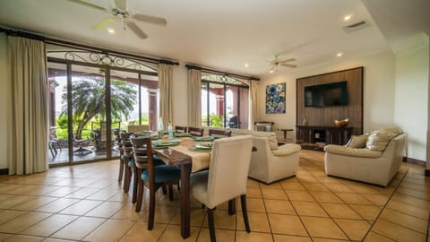 Bougainvillea 3103 Luxury Apartment - Reserva Conchal House in Guanacaste Province