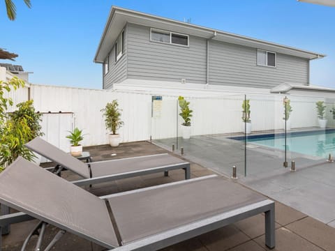 Patio, Day, Pool view, Swimming pool, sunbed