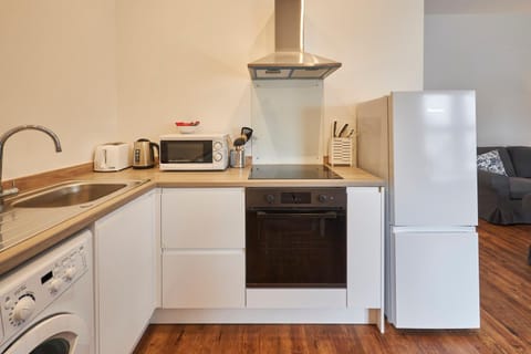 Coffee/tea facilities, Kitchen or kitchenette, dishwasher, minibar, pet friendly, stove, toaster