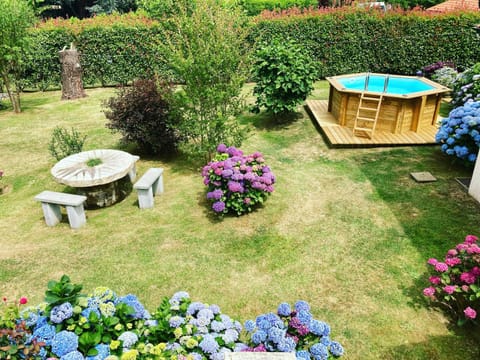 Villa de charme parc fleuri, arboré et piscine à BIARRITZ Villa in Biarritz