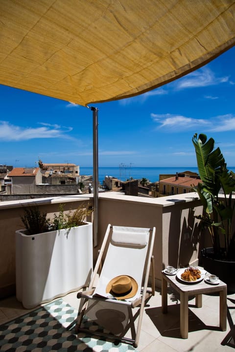 NITI Palace Apartment in Castellammare del Golfo