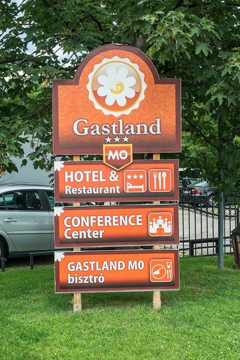 Gastland M0 Hotel & Conference Center Hotel in Budapest