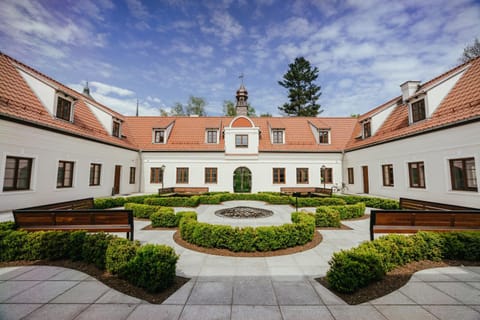 Property building, Garden