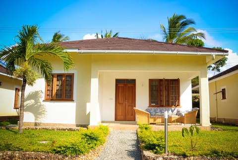 V-Szameitat Homes House in Diani Beach