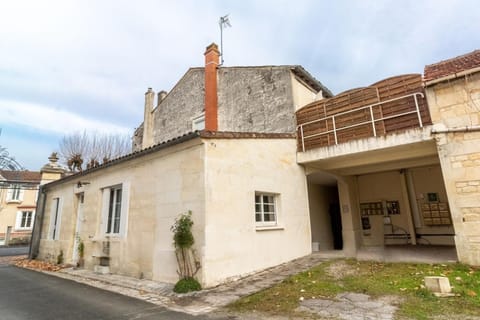 Le Vieux Chai House in Jonzac