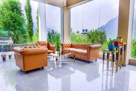 NatureVilas Sarovar Portico - Centrally Heated Hôtel in Manali