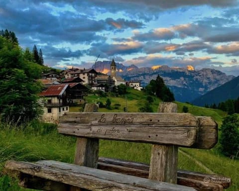 Neighbourhood, Natural landscape