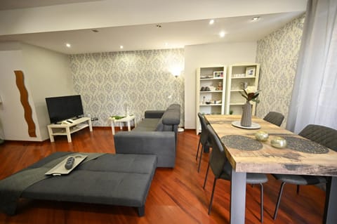 LA SUITE HOME - Central Apartment Deluxe Apartment in Civitavecchia