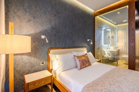 Bed, Bathroom, Bedroom