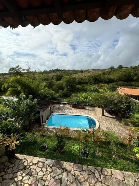 Casa Cantinho da Paz, seu lazer completo, churrasqueira, piscina e muita tranquilidade House in Gravatá