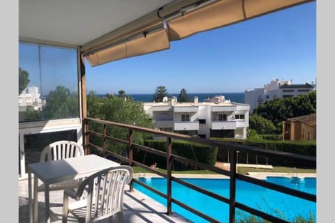 Très bel appartement avec piscine et tennis entre amis ou en famille Apartment in Estepona