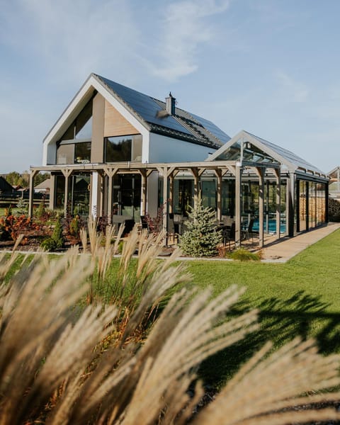 Property building, Natural landscape, Garden, Autumn, Garden view, Pool view