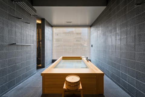 Bathroom, Bath