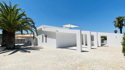 Moderna by Check-in Portugal Villa in Quarteira
