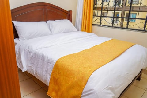 Lux Suites Greatwall Getaway Apartments Condo in Nairobi