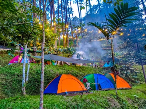 Kampung Rimba by Anrha Luxury tent in Cisarua