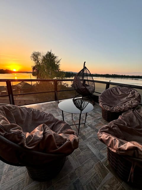 Natural landscape, Balcony/Terrace, Lake view, Sunset