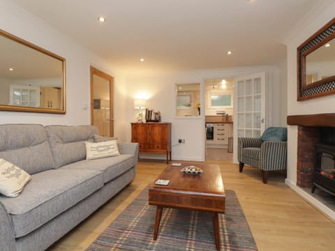 Lower Deck Apartment in Bexhill