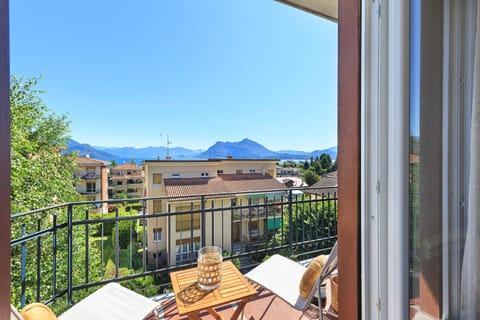 Summer, View (from property/room), Balcony/Terrace, Garden view, Lake view, Mountain view