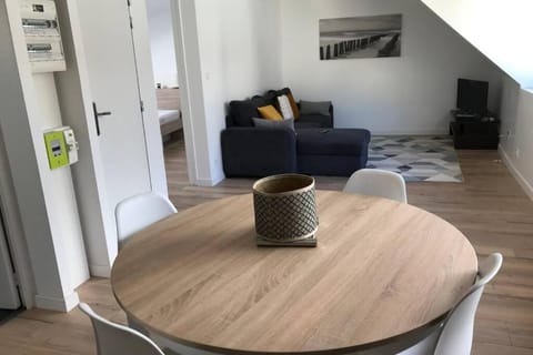 Etel Appartement lumineux emplacement idéal Apartamento in Étel