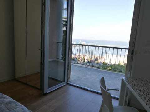 View (from property/room), Photo of the whole room, Sea view