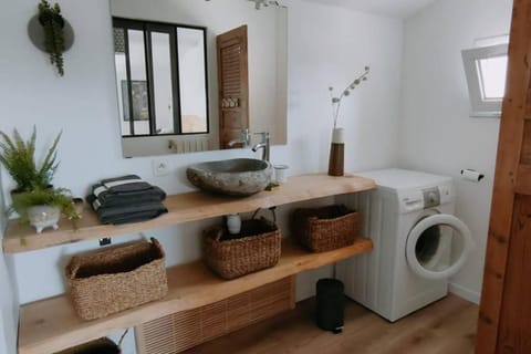 Petit loft sur les toits d'Avignon Apartment in Avignon