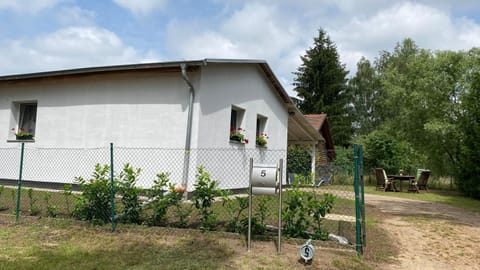 Ferienhaus Felix am Radweg im Naturschutzgebiet House in Templin