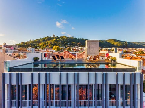 Balcony/Terrace, City view, Swimming pool