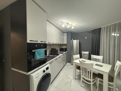 Kitchen or kitchenette, Living room, Dining area, washing machine