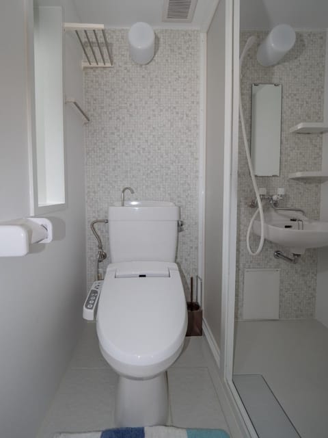 Kamakura International House Japanese-style room w Shower Toilette - Vacation STAY 11630 Bed and Breakfast in Yokohama
