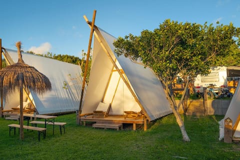 Kampaoh Valdevaqueros Luxury tent in Costa de la Luz