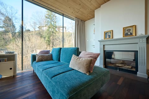 View (from property/room), Seating area, Landmark view