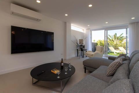 Villa Ulani with air conditioning Chalet in Los Cristianos