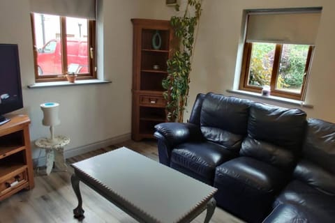 Luxury 'Cois Abhainn' Self Catering Apartment Condo in County Sligo