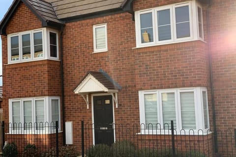 Stanton Cross 5 persons 3 Bed Home House in Wellingborough