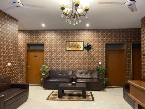 Hotel Executive Lodge Hotel in Karachi
