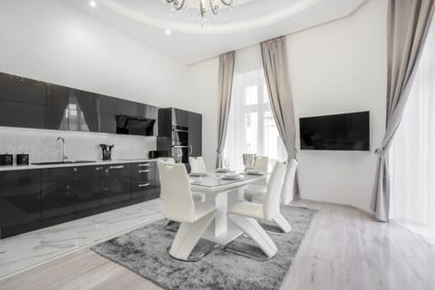 Király 35 Luxury Apartment Condo in Budapest