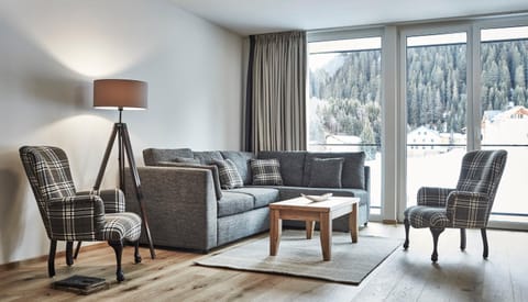 Silva Peak Residences Galtür - incl Sommer Premium Silvretta Card Apartment hotel in Canton of Grisons