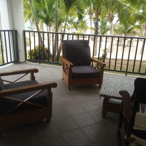 private apartment estudio ocean view solo adultos Condo in Dominicus
