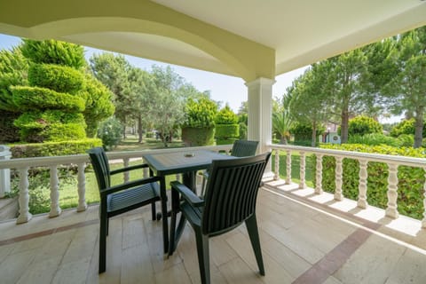 Garden, View (from property/room), Balcony/Terrace, Garden view
