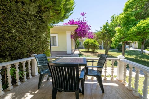 Day, Garden, View (from property/room), Balcony/Terrace, Garden view