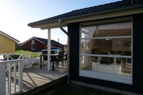 Resort 2 Ocean Cottage A 10 House in Großenbrode