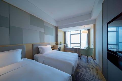 Holiday Inn Qinhuangdao Haigang Hotel in Liaoning