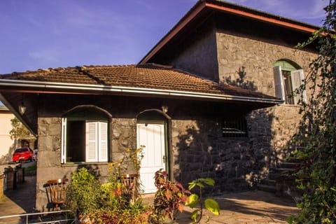 Casa de Pedra Mena Kaho House in Bento Gonçalves
