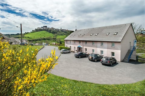 Property building, Day